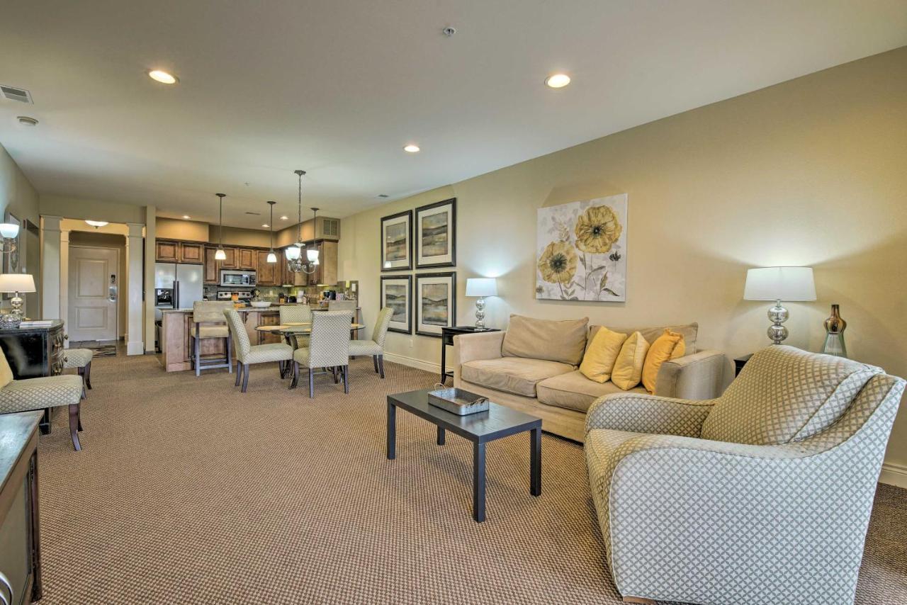 Inviting Branson Condo With Outdoor Dining Area Exteriör bild